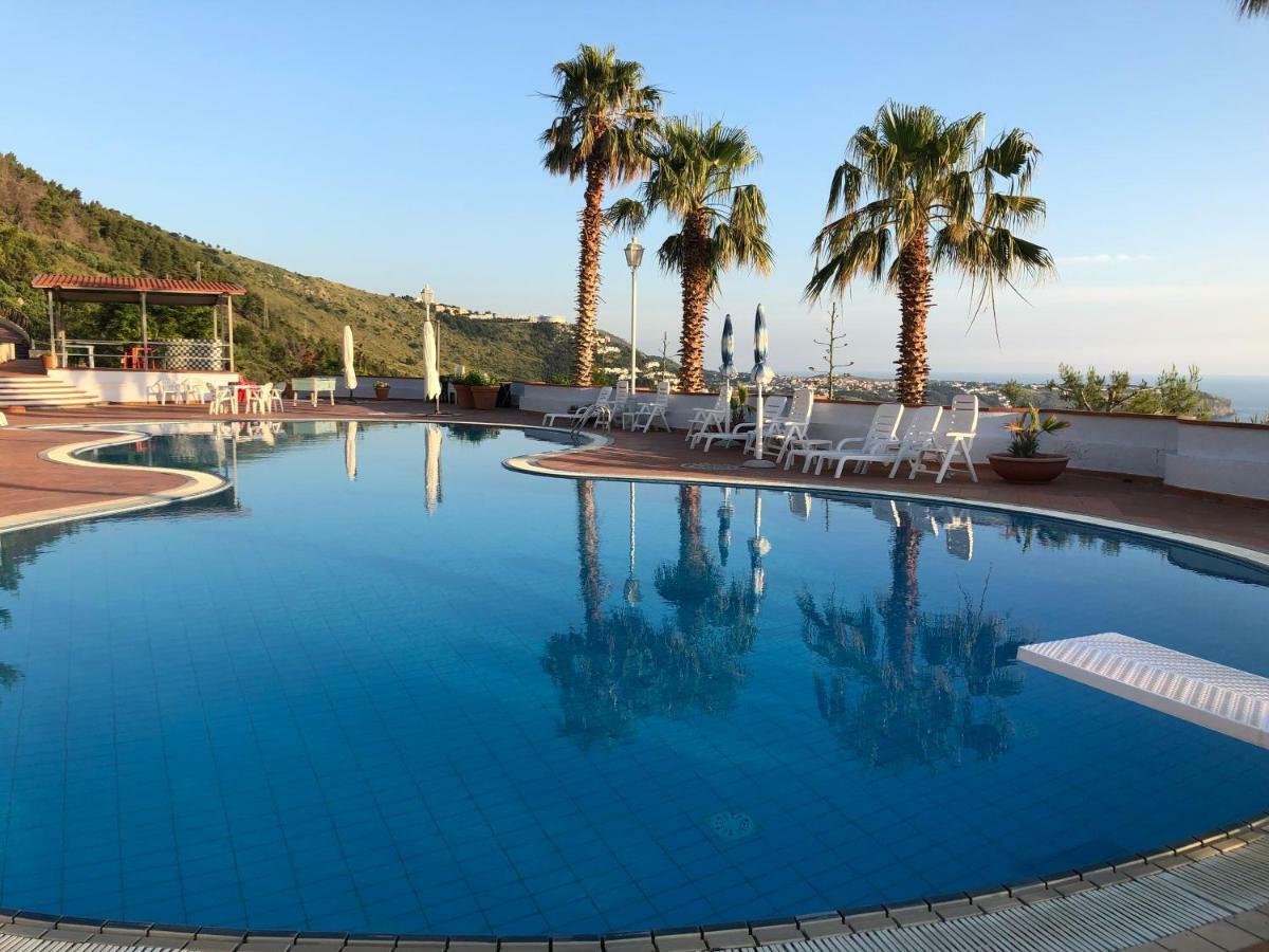 Hotel Residenza Del Golfo Praia a Mare Ngoại thất bức ảnh
